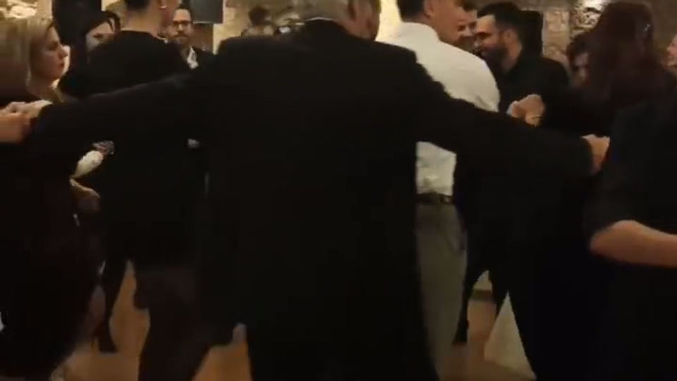 Γλέντι γάμου παραδοσιακά